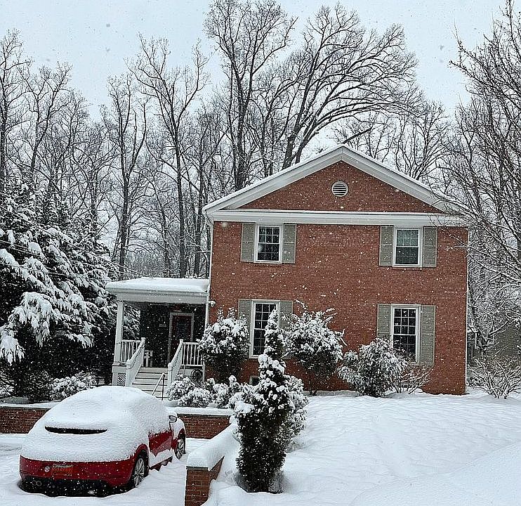 2nd image of 11309 Kenilworth Ave