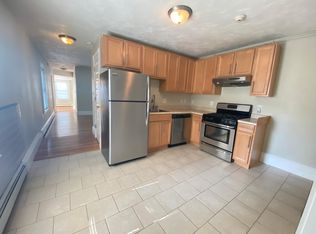 2 Brookdale St #2B, Roslindale, MA 02131