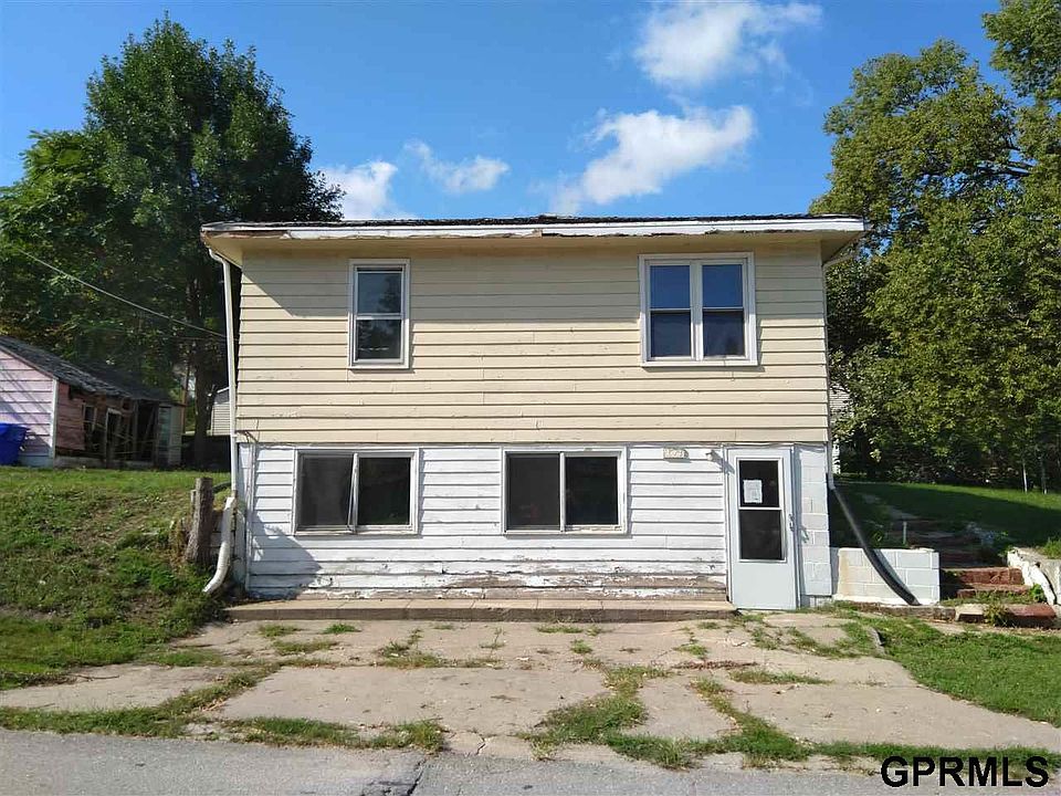 1st image of 103 W 5th St