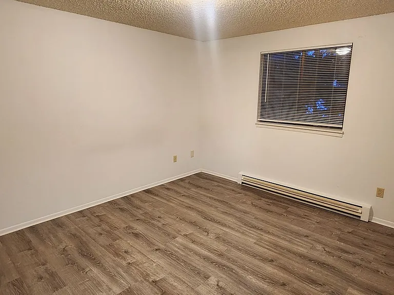 504 N Walker St #3 — Photo 10