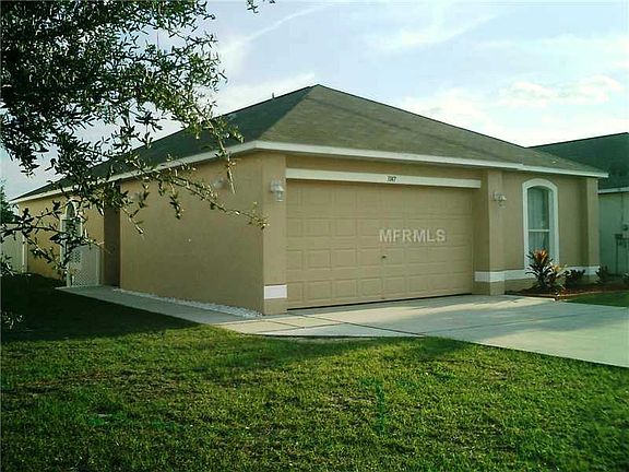 2nd image of 3147 Whispering Trails St