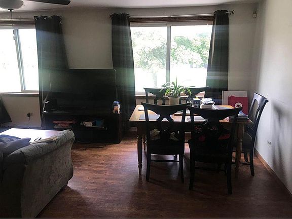 2nd image of 2345 W Flournoy St APT 1W
