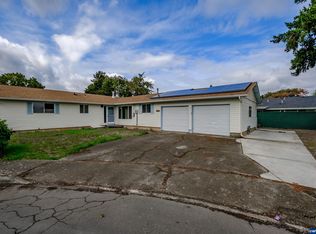 461 45th Pl NE, Salem, OR 97301