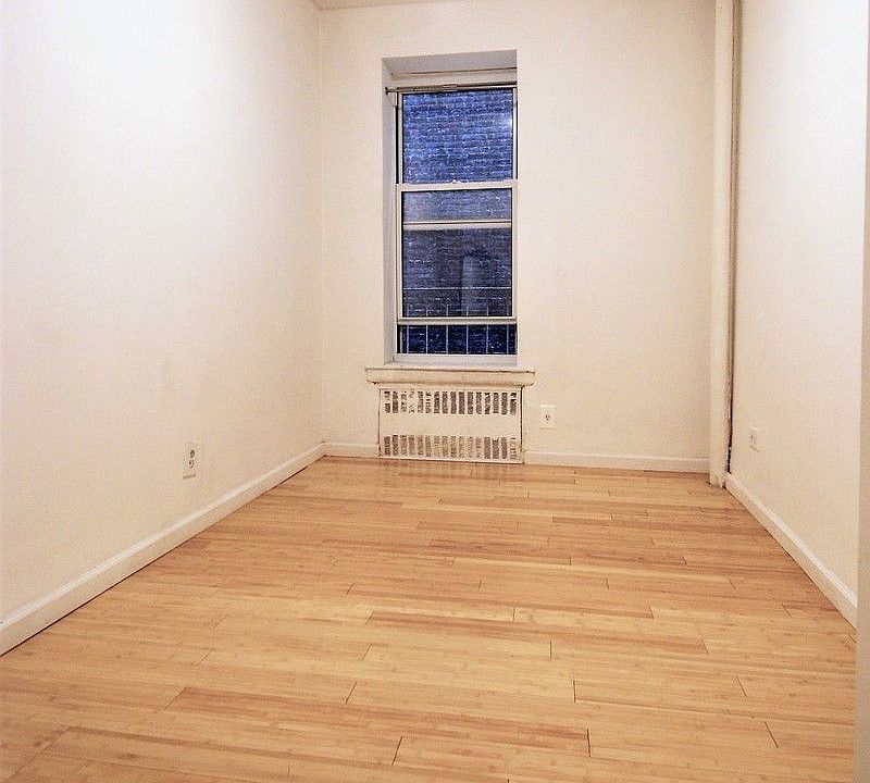 2nd image of 2785 Broadway #21
