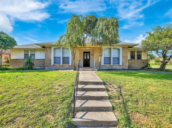730 Woodcastle Dr, Garland, TX 75040