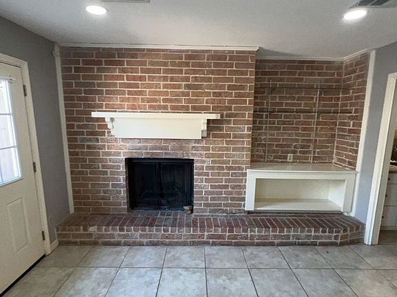 2nd image of 10379 Briar Forest Dr
