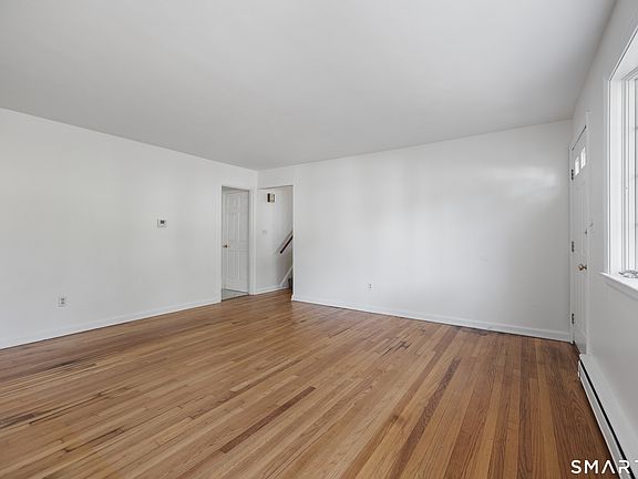 3rd image of 10 Brooklane Road