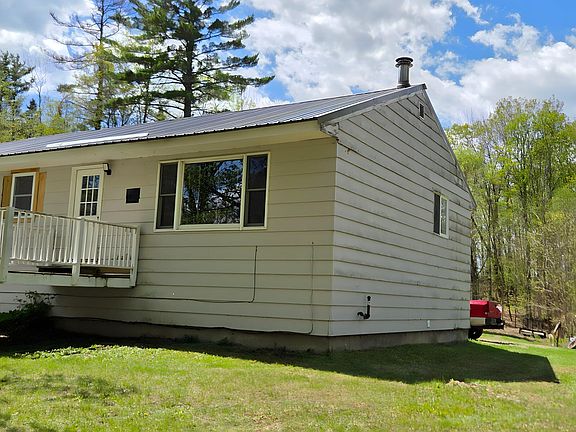 2nd image of 980 Dover Road