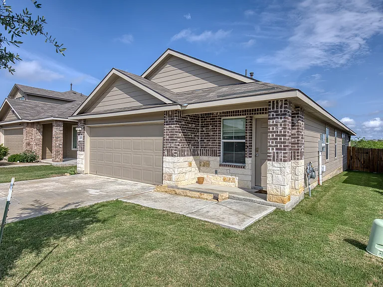 13059 Kalinoski St — Photo 1