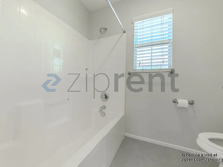 11113 Sassafras Ct — Photo 32
