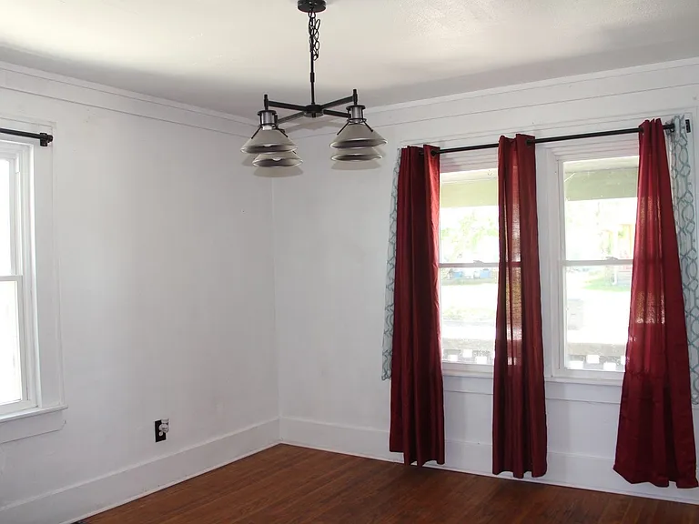 115 Ming St — Photo 12