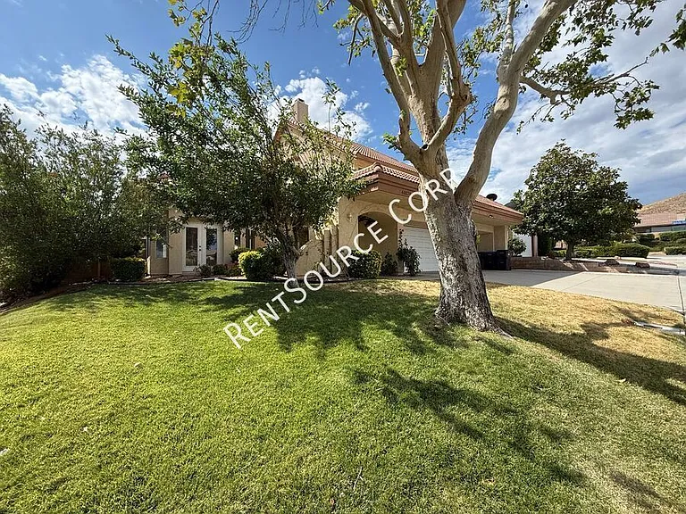 40270 Homeridge Dr — Photo 2