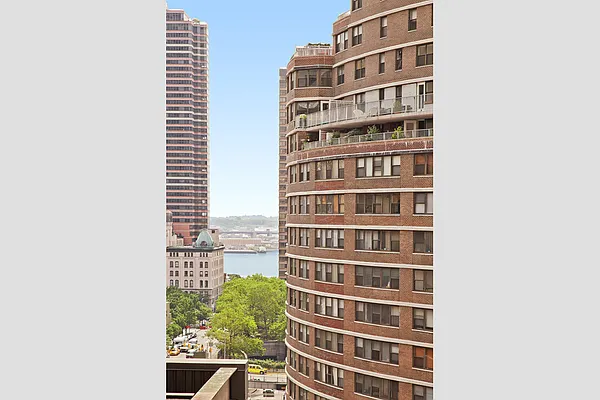 Sold by Stribling | media 12