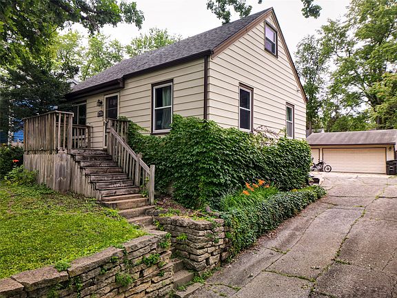 3rd image of 3517 38th St