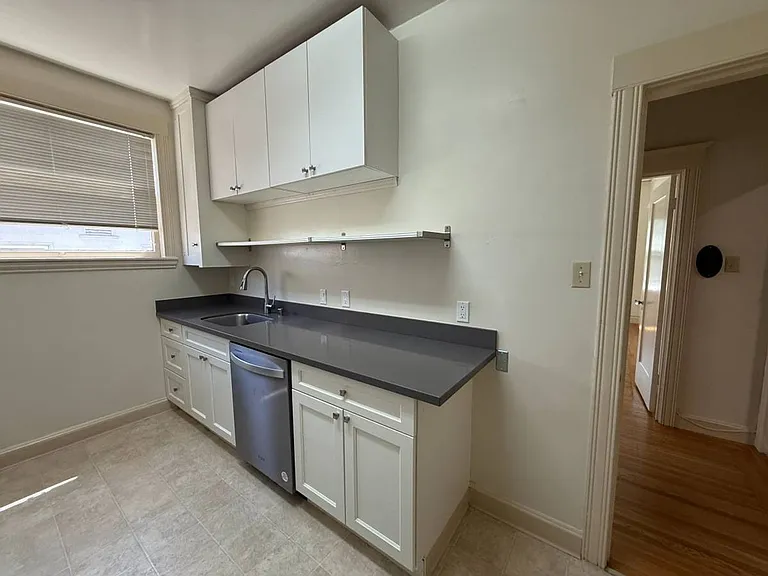 2320 Haste St #15 — Photo 3