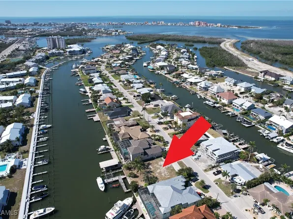 18233 Cutlass Dr, Fort Myers Beach, FL 33931