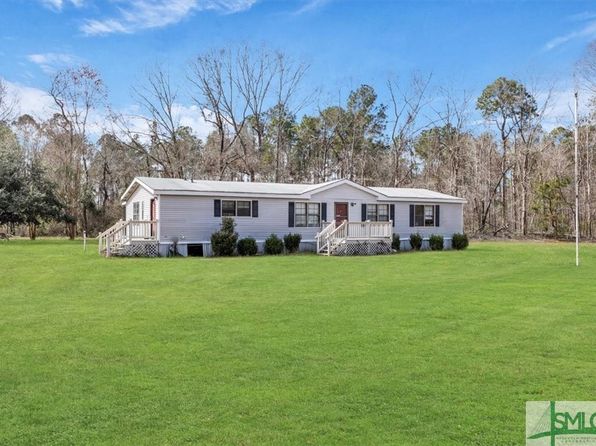 100 Akins Cir, Brooklet, GA 30415
