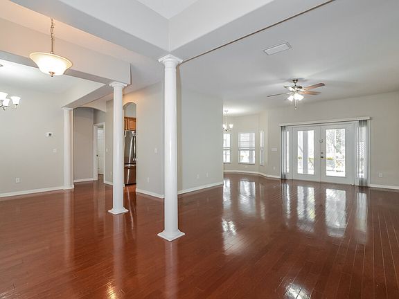 3rd image of 1605 Shadowood Ct