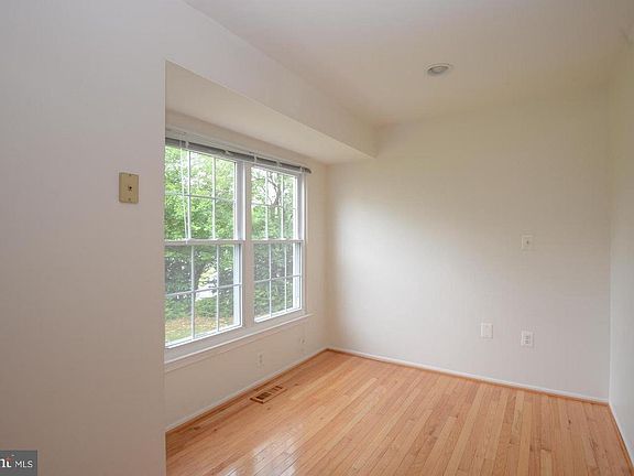 4th image of 770 Ivy League Ln #8-42