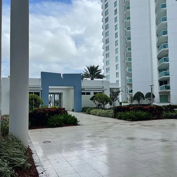 241 Riverside Dr — Photo 15
