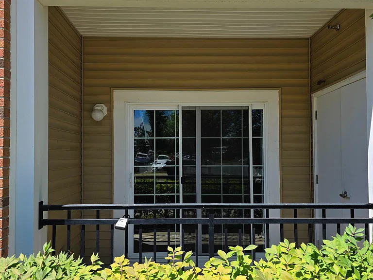 1115 Halifax Pl — Photo 17