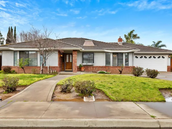 127 Brehler Ave, Sanger, CA 93657