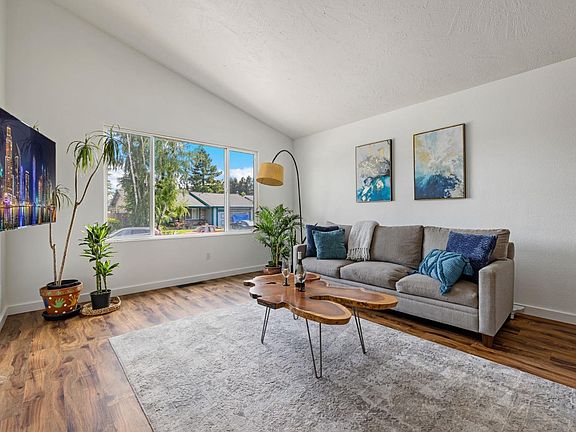 3rd image of 1516 Galaxy Court