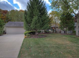 12622 Olympus Ct, Strongsville, OH 44149