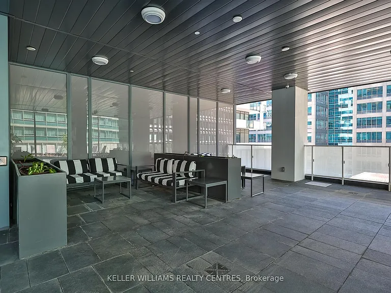 25 Richmond St E #704 — Photo 36