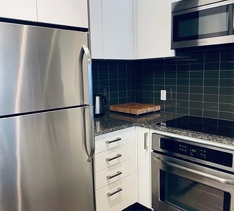 5th image of 98 Lillian St #813