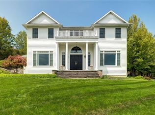 4595 Bloomsbury Dr, Syracuse, NY