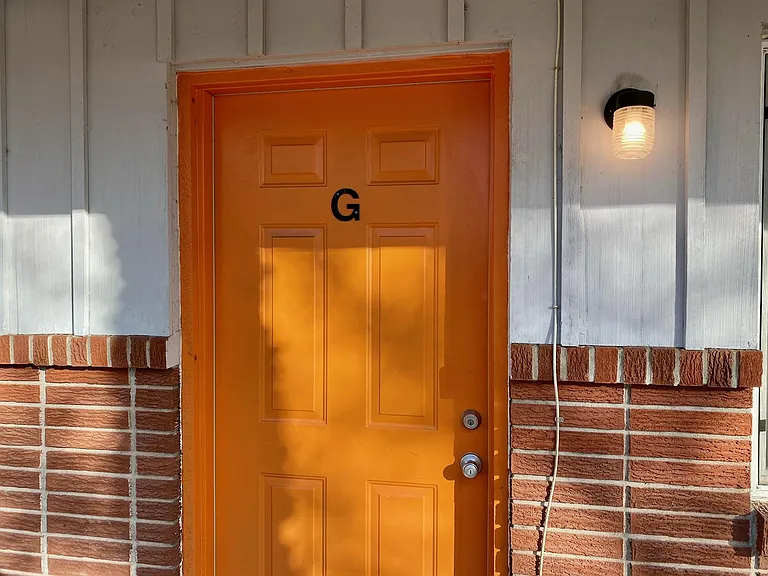 704 W 5th St #G — Photo 19