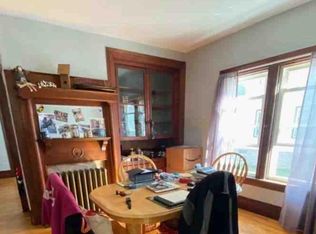 864 Robeson St APT 1, Fall River, MA 02720