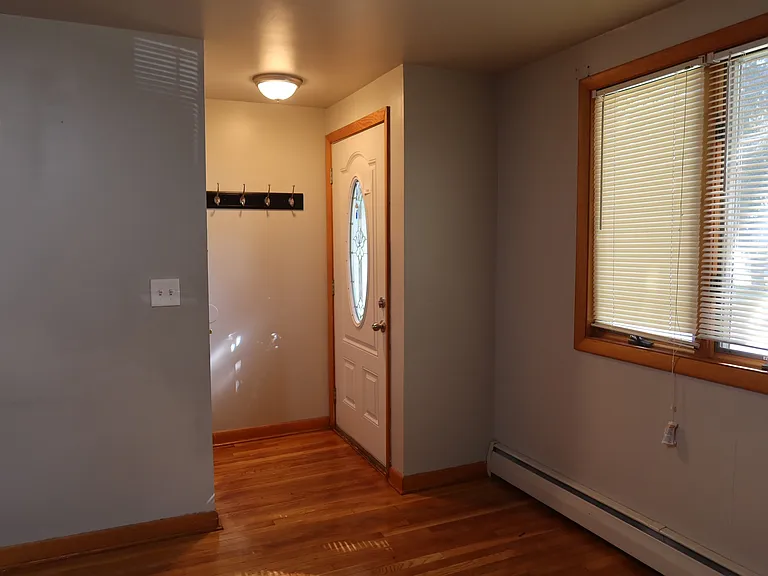 4 Thurston St — Photo 3