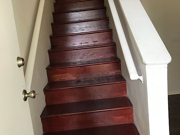 5th image of 1116 Oakwood Ave