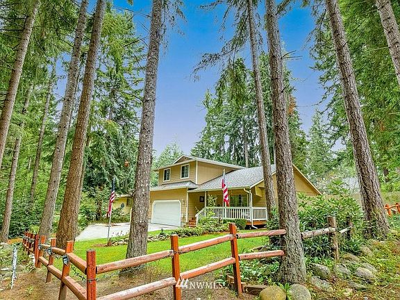 2nd image of 22330 Bluewater Dr SE