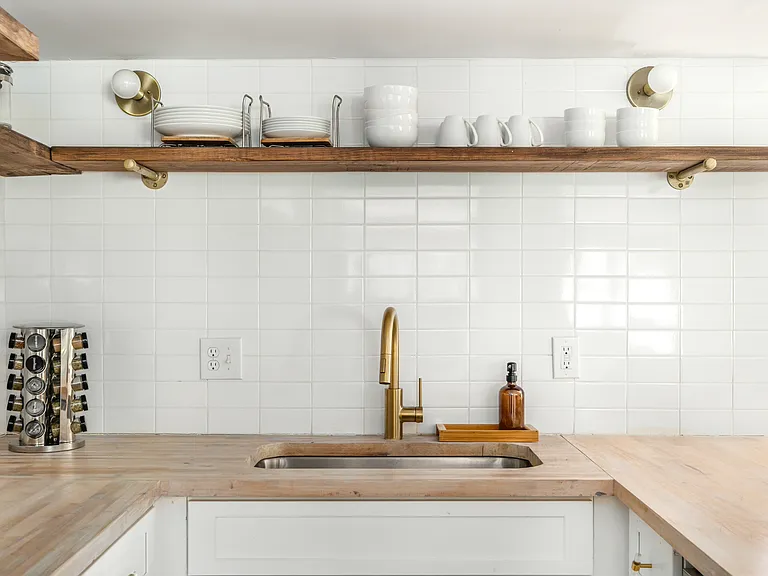 1031 Austin Ave NE #3 — Photo 18