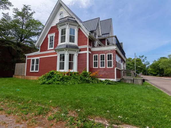 54 Summer St, Summerside, PE C1N 3H8