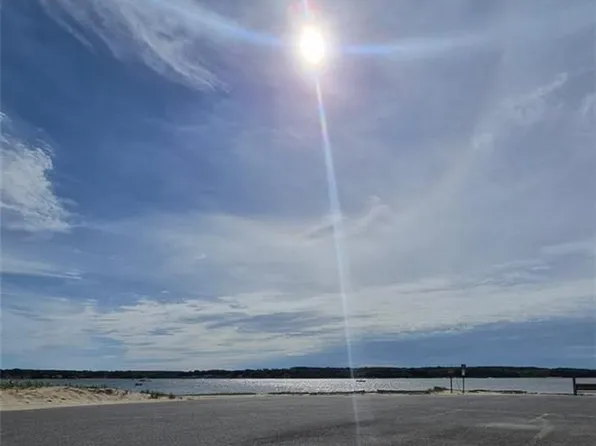 12 Grant St, Wareham, MA 02571