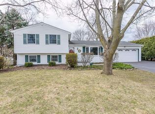 1417 Tudor Way, Farmington, NY 14425