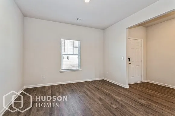 1262 Fendt Dr — Photo 6