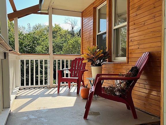 4th image of 1109 Spruce Dr