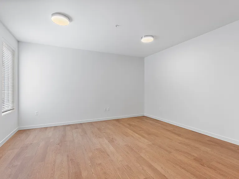 6640 NE MLK Blvd — Photo 33