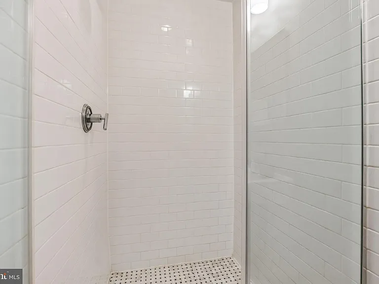 2106 10th St NW #1 — Photo 29