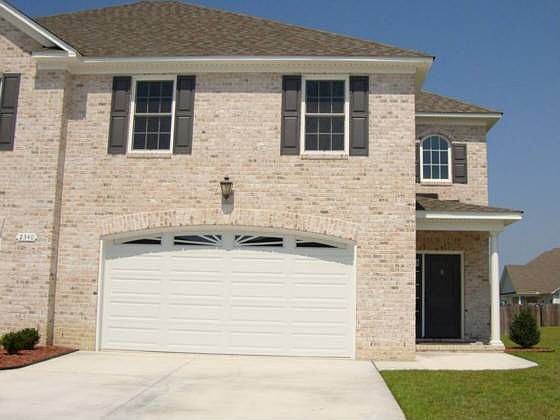 1st image of 2340B Dovedale Dr