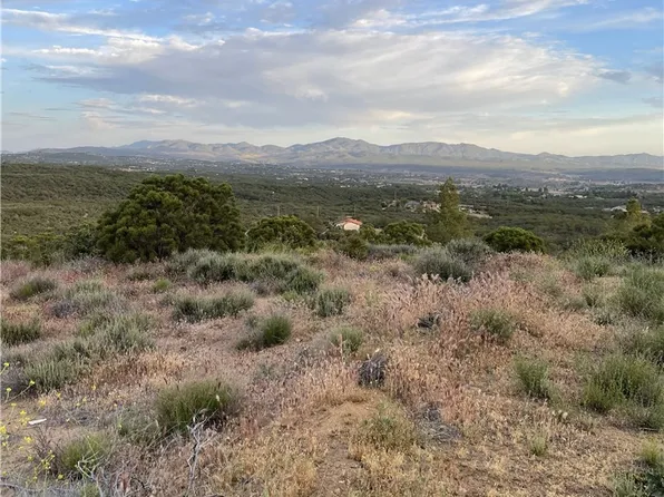 49 Browns Rocky Rd #F, Anza, CA 92539