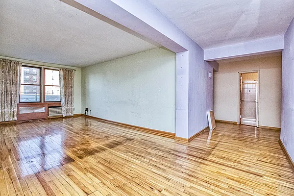 Sold by Maximillion Realty, Inc. | media 54