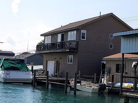 4th image of 8615 Anchor Bay Dr