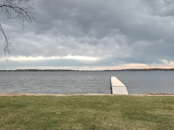 51735 Belle Isle Dr, Rush City, MN 55069