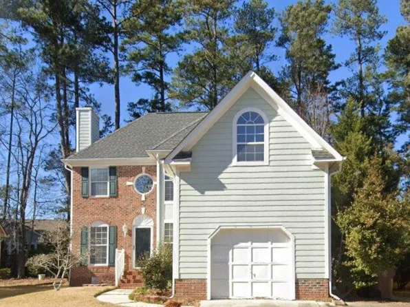 107 Trailview Dr, Cary, NC 27513